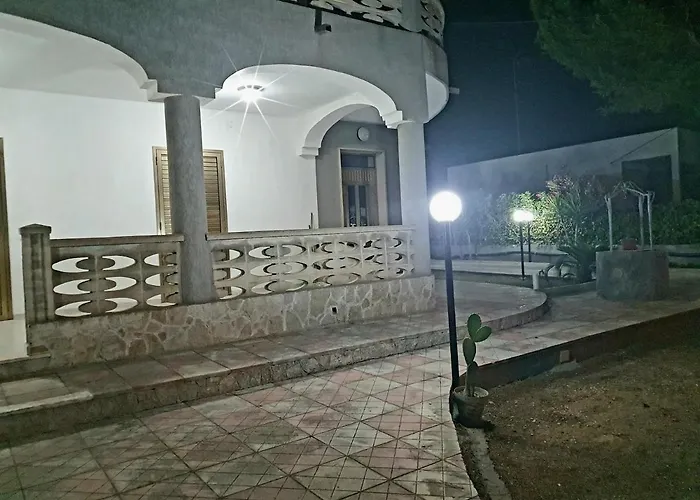 Pugliabeachapartments 2 * Пульсано